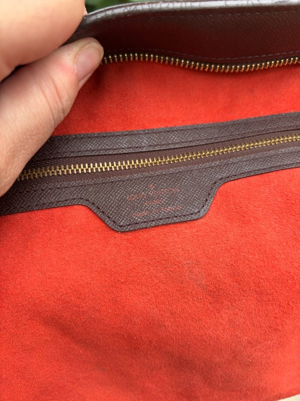 LOUIS VUITTON Damier Ebene Canvas Venice Sac Plat Bag - Picture 10 of 11